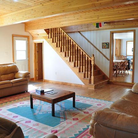 Breton Cove Farmhouse Hostal Indian Brook Exterior foto